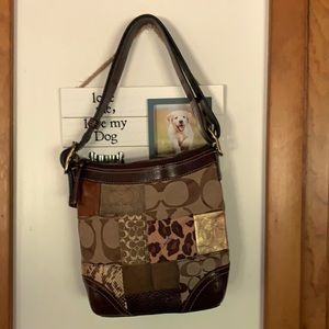 Small coach bag- too small for me